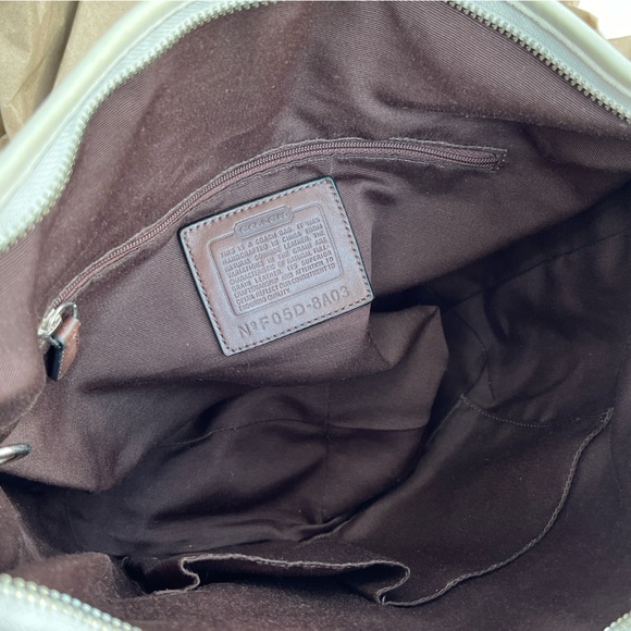 Vintage Coach Large SoHo Hobo Shoulder Bag in Leather - Picture 9 of 11